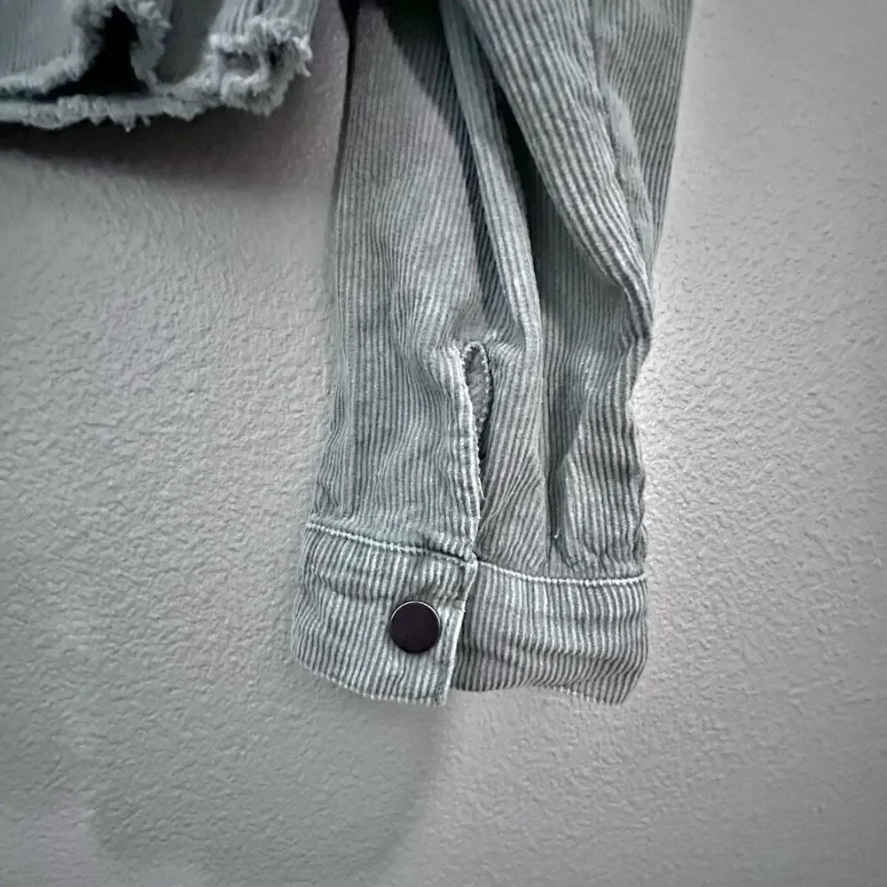 LULU'S | Sage Green Corduroy Cropped Jacket Button Down | Size Small - Picture 4 of 5